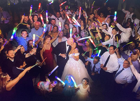 Foam glow sticks, a good choice to make the wedding memories impressive